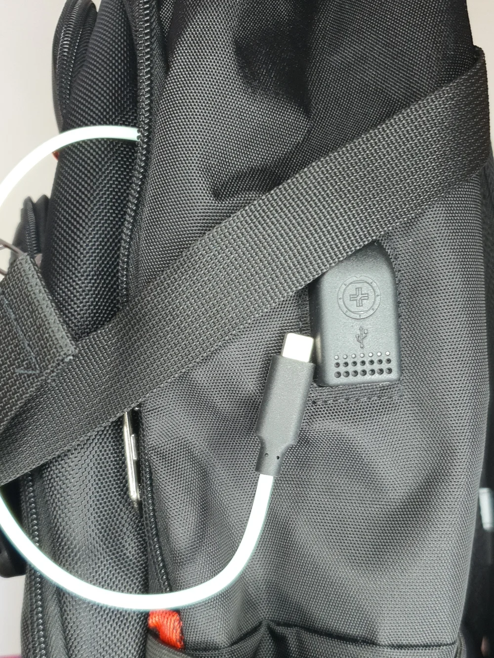 Swissdigital Design Laptop Backpack with USB Charging Port Travel Backpack NWT